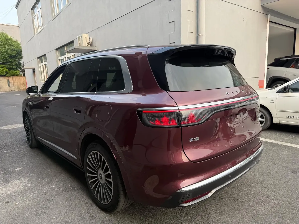 2025 AITO AITO M8 REEV 160HP REEV 53.4KWH,autocango,china used car exporter,china ev exporter,chinese used car exporter,chinese used ev exporter