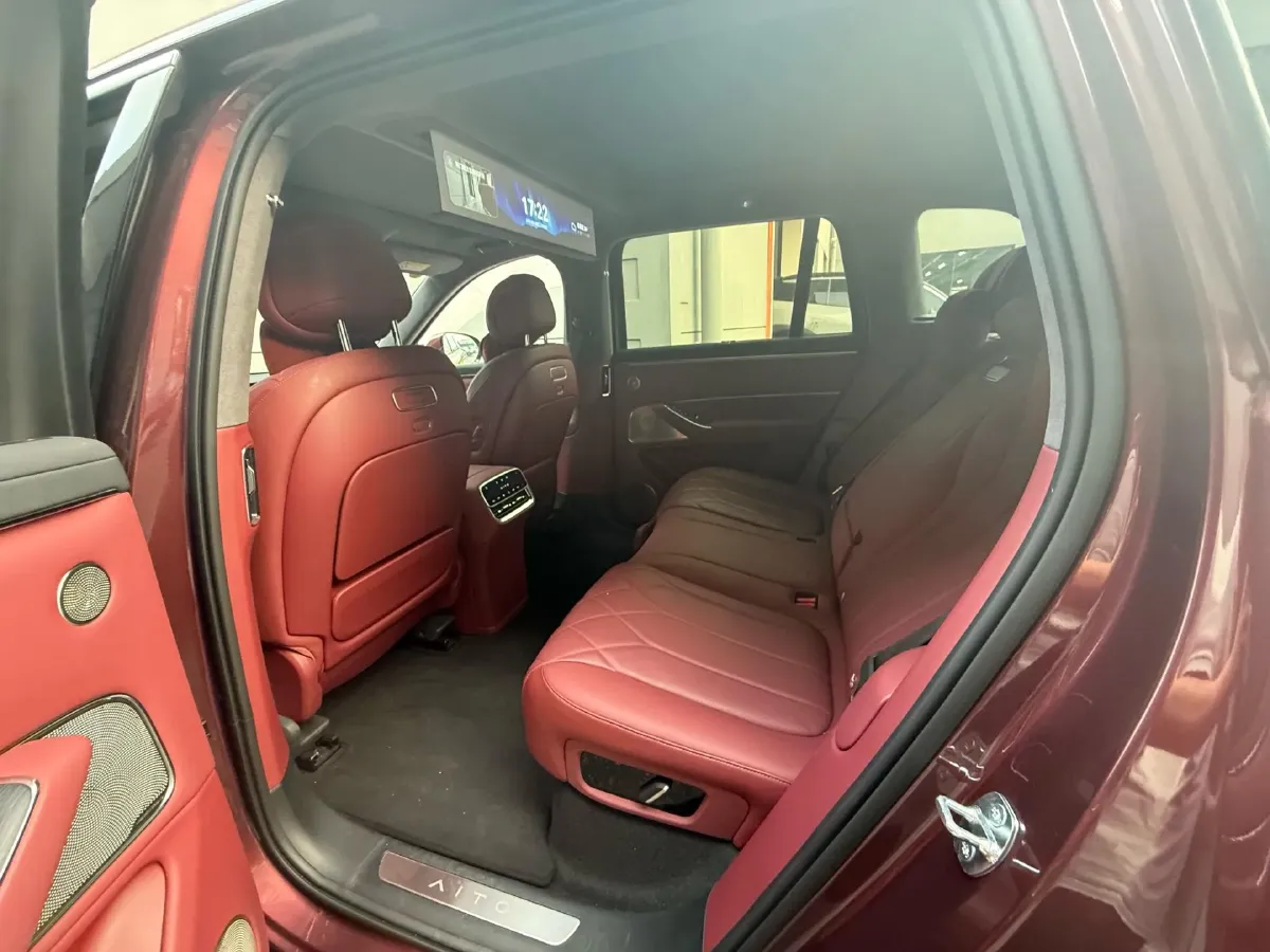 2025 AITO AITO M8 REEV 160HP REEV 53.4KWH,autocango,china used car exporter,china ev exporter,chinese used car exporter,chinese used ev exporter