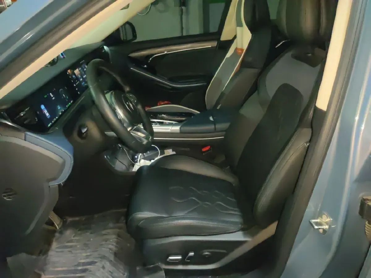 2021 Voyah FREE Range Extended 109HP REEV 33KWH,autocango,china used car exporter,china ev exporter,chinese used car exporter,chinese used ev exporter