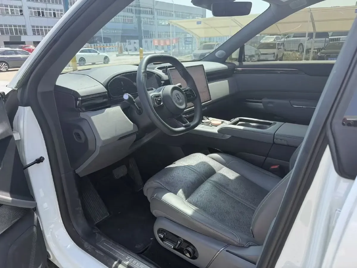 2025 Zeekr 7X BEV 75KWH,autocango,china used car exporter,china ev exporter,chinese used car exporter,chinese used ev exporter
