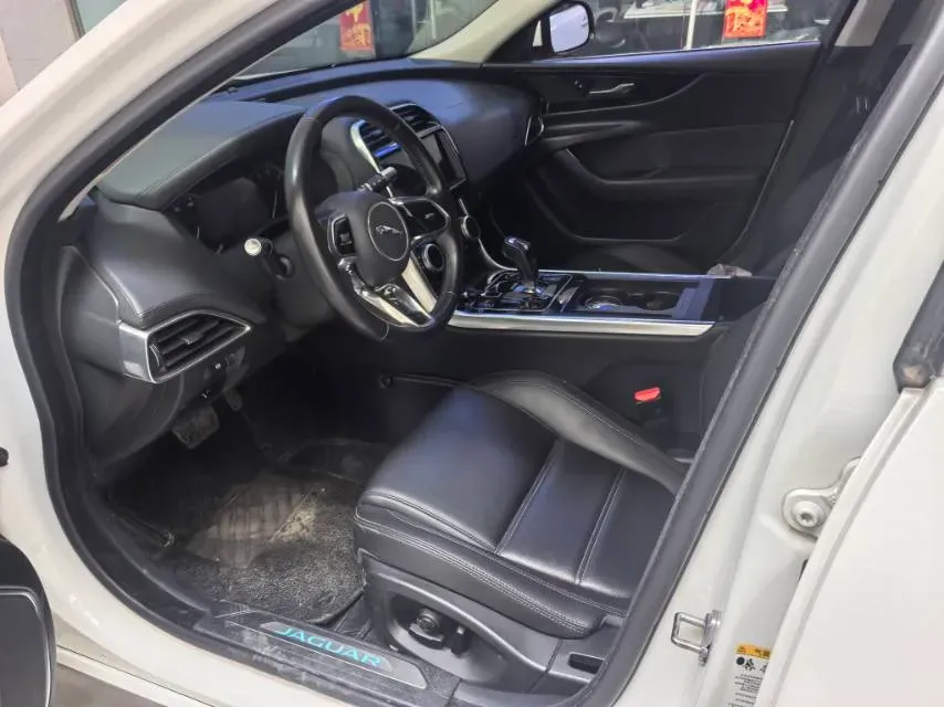 2020 Jaguar XEL 2.0T 200HP L4 8AT,autocango,china used car exporter,china ev exporter,chinese used car exporter,chinese used ev exporter