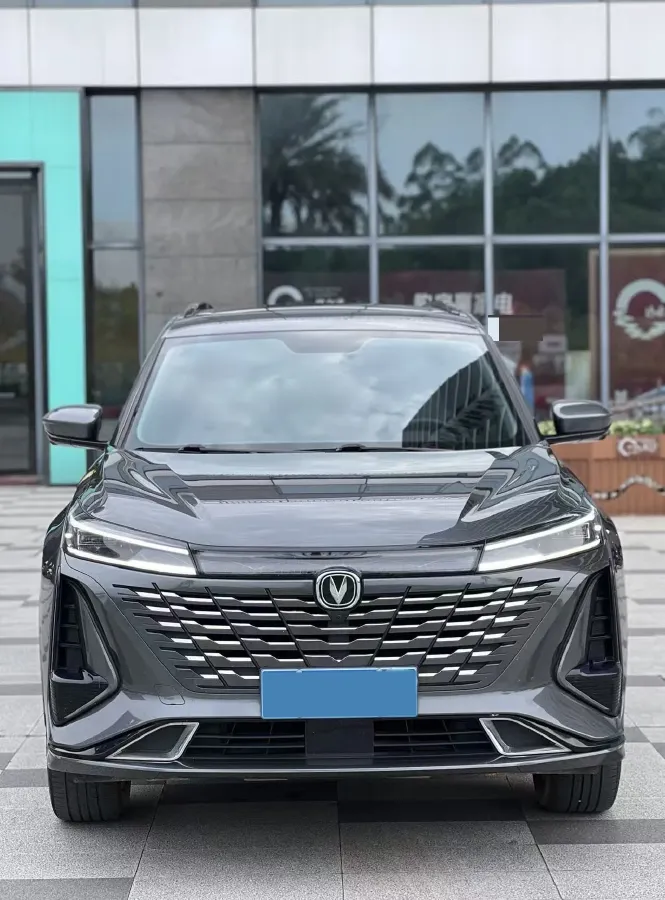 2023 ChangAn CS75 Plus 1.5T 188HP L4 8AT,autocango,china used car exporter,china ev exporter,chinese used car exporter,chinese used ev exporter