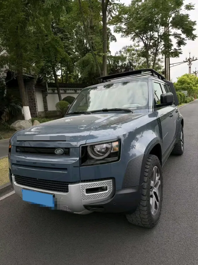 2020 Land Rover Defender 3.0T 400HP L6 8AT,autocango,china used car exporter,china ev exporter,chinese used car exporter,chinese used ev exporter
