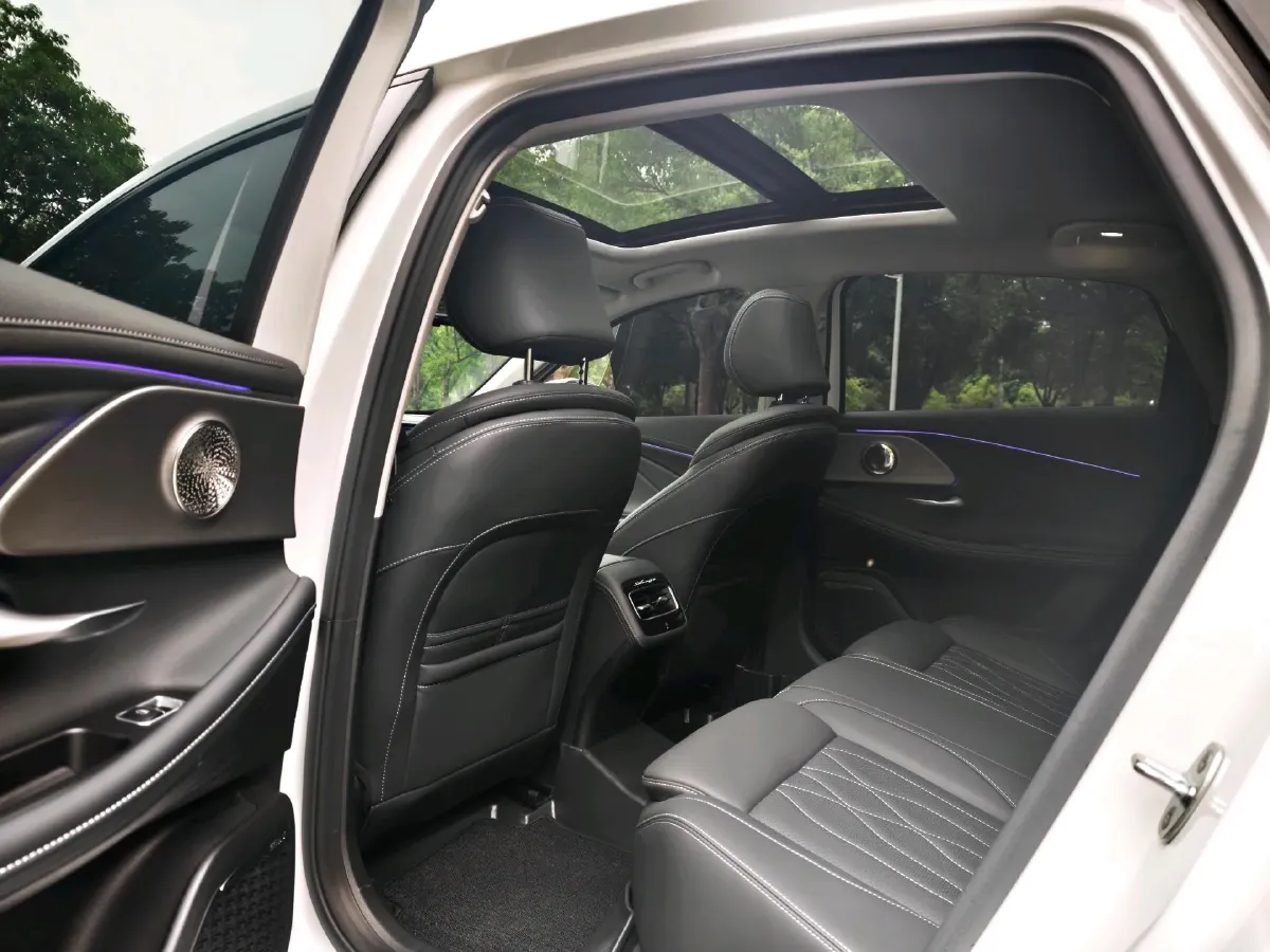 2023 Chery Arrizo 8 2.0T 254HP L4 7DCT,autocango,china used car exporter,china ev exporter,chinese used car exporter,chinese used ev exporter