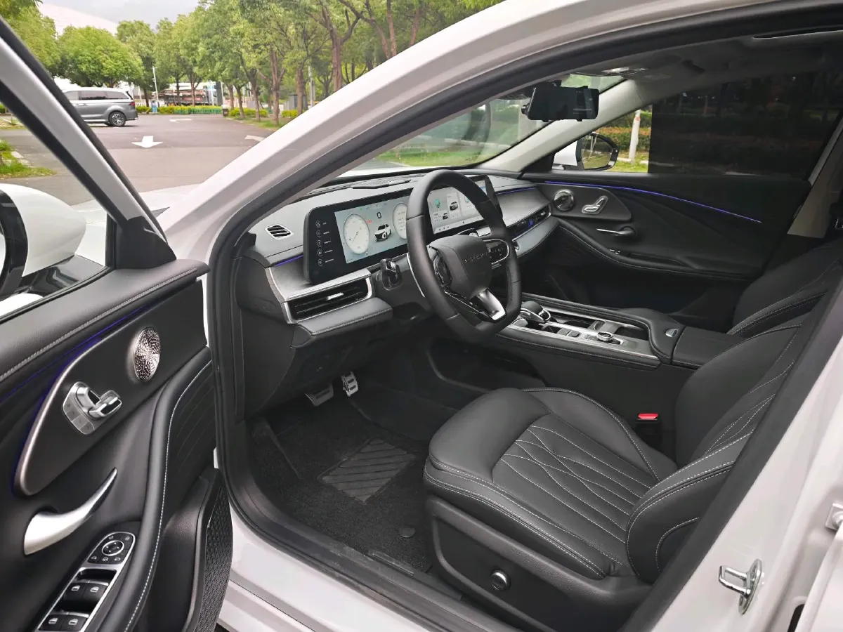 2023 Chery Arrizo 8 2.0T 254HP L4 7DCT,autocango,china used car exporter,china ev exporter,chinese used car exporter,chinese used ev exporter