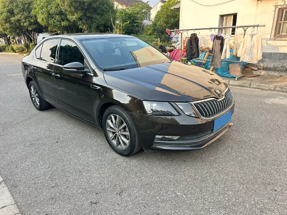 2018 Skoda Octavia 1.2T 116HP L4 7DCT,autocango,china used car exporter,china ev exporter,chinese used car exporter,chinese used ev exporter