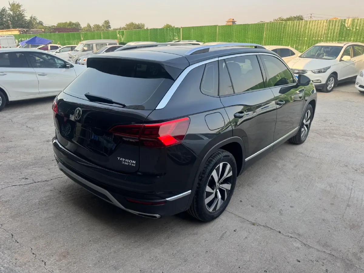 2019 Jeep Cherokee 2.0T 234HP L4 9AT,autocango,china used car exporter,china ev exporter,chinese used car exporter,chinese used ev exporter
