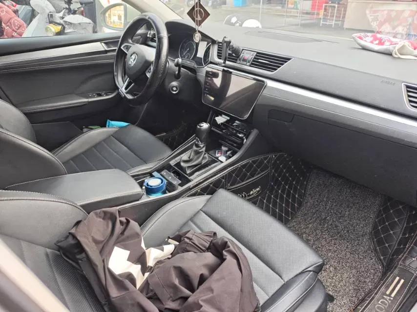 2021 Skoda Superb 1.4T 150HP L4 7DCT,autocango,china used car exporter,china ev exporter,chinese used car exporter,chinese used ev exporter