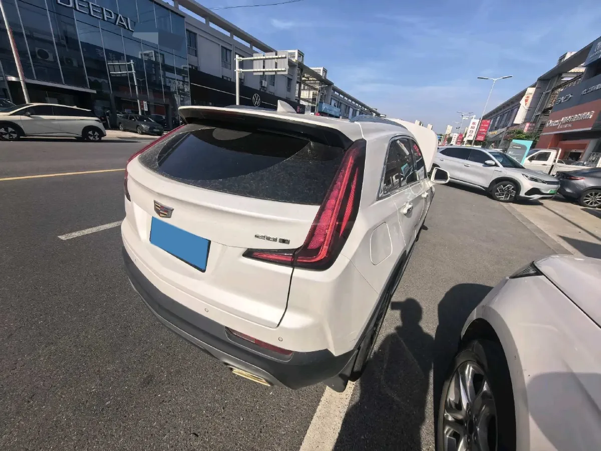 2021 Cadillac XT4 2.0T 237HP L4 9AT,autocango,china used car exporter,china ev exporter,chinese used car exporter,chinese used ev exporter
