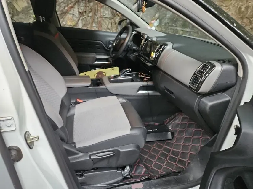 2018 Citroen C5 Aircross 1.6T 167HP L4 6AT,autocango,china used car exporter,china ev exporter,chinese used car exporter,chinese used ev exporter