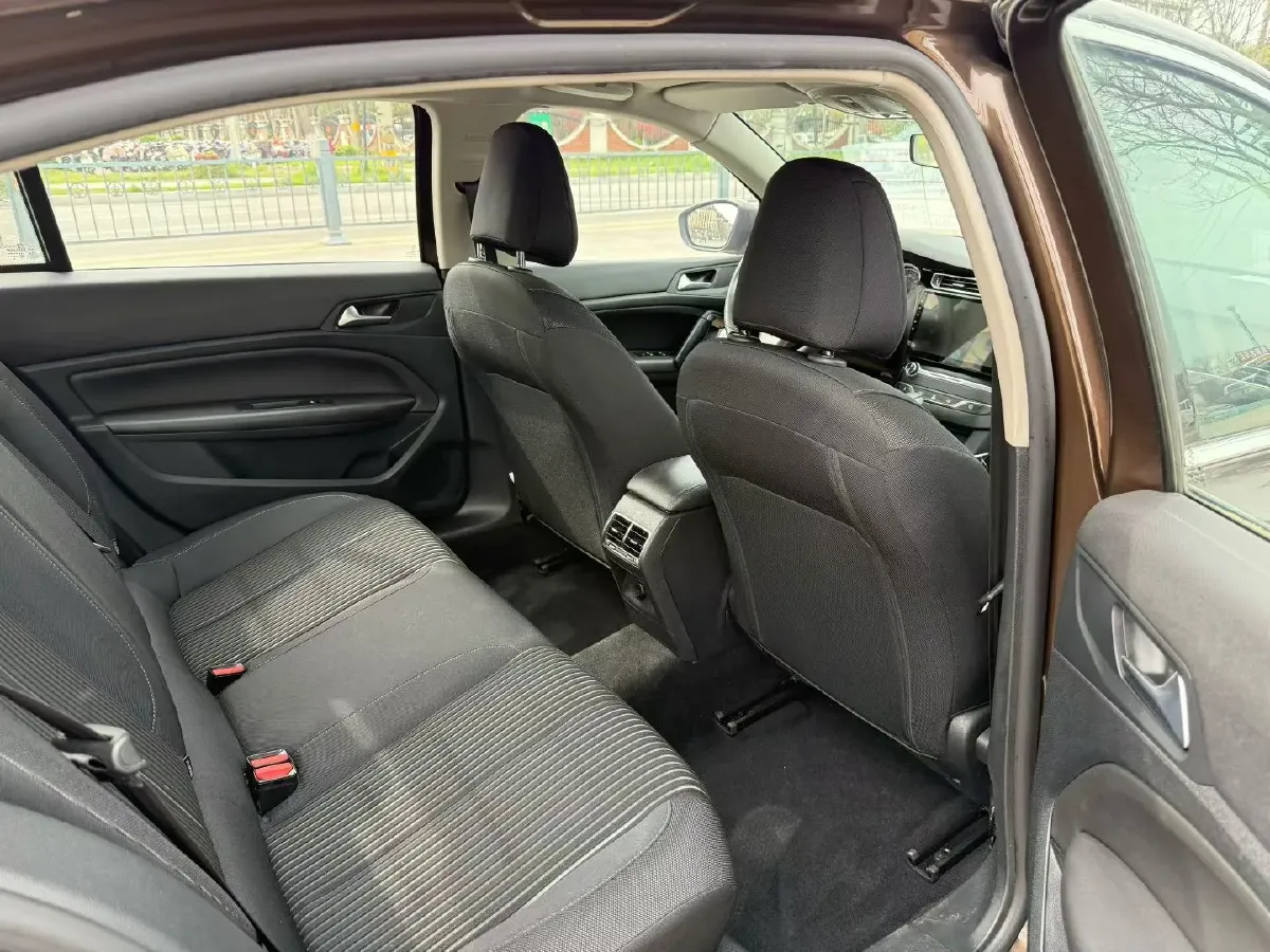 2018 Peugeot 408 1.6T 167HP L4 6AT,autocango,china used car exporter,china ev exporter,chinese used car exporter,chinese used ev exporter