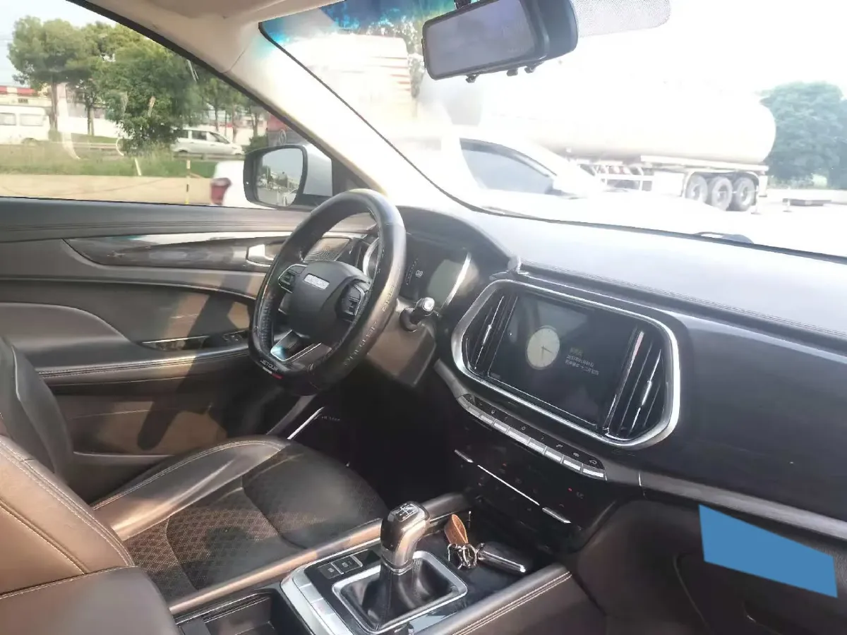 2019 Jetour X90 1.5T 147HP L4 6MT,autocango,china used car exporter,china ev exporter,chinese used car exporter,chinese used ev exporter