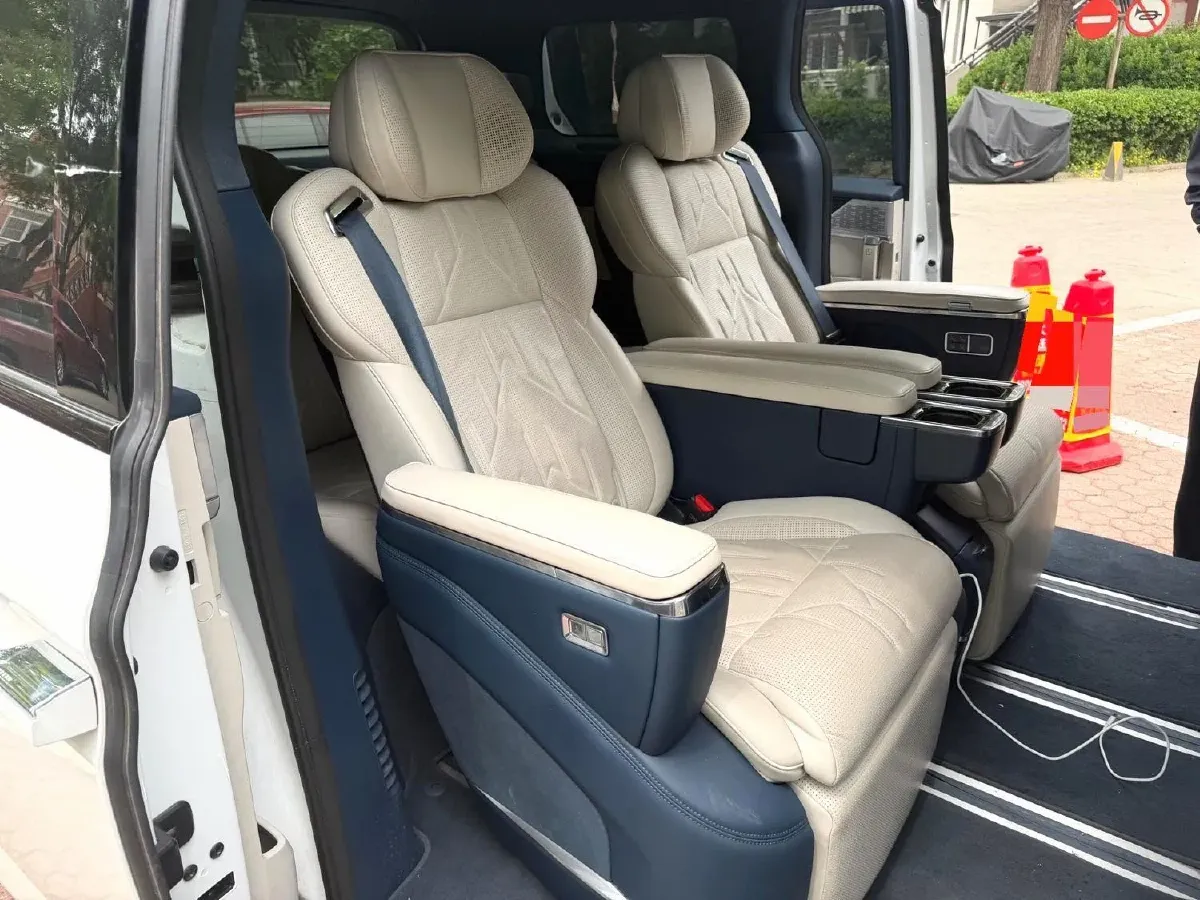 2024 Zeekr 009 BEV 140KWH,autocango,china used car exporter,china ev exporter,chinese used car exporter,chinese used ev exporter