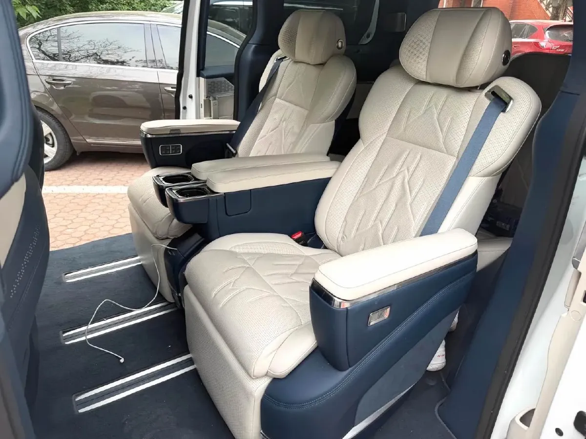 2024 Zeekr 009 BEV 140KWH,autocango,china used car exporter,china ev exporter,chinese used car exporter,chinese used ev exporter
