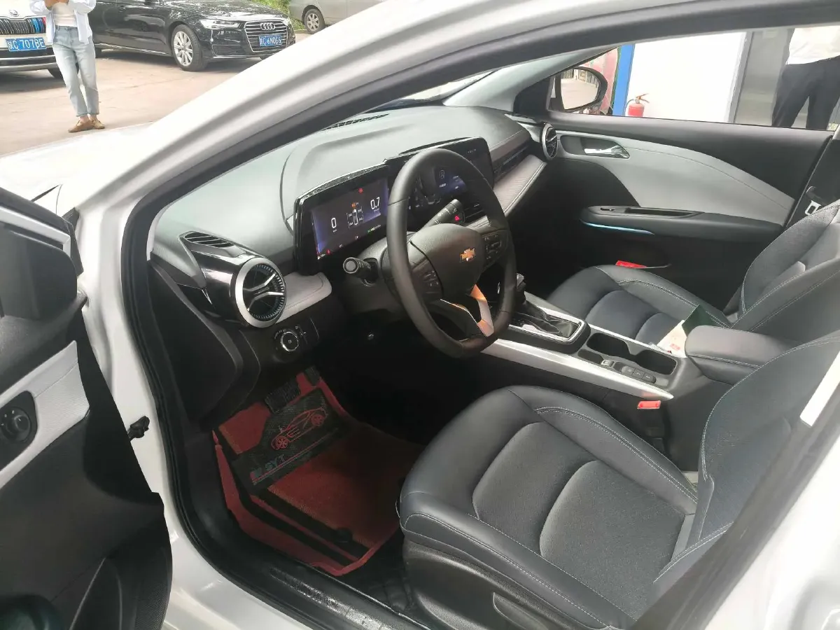 2023 Chevrolet Monza 1.5L 113HP L4 6DCT,autocango,china used car exporter,china ev exporter,chinese used car exporter,chinese used ev exporter