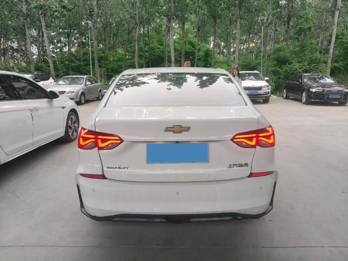 2023 Chevrolet Monza 1.5L 113HP L4 6DCT,autocango,china used car exporter,china ev exporter,chinese used car exporter,chinese used ev exporter