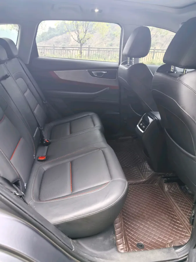 2022 Chery Tiggo 7 1.5T 156HP L4 CVT,autocango,china used car exporter,china ev exporter,chinese used car exporter,chinese used ev exporter