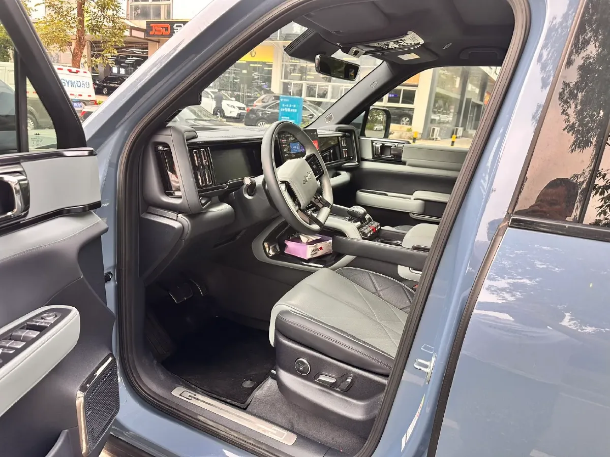 2023 FangChengBao Bao 5 1.5T 194HP L4 E-CVT PHEV 31.8KWH,autocango,china used car exporter,china ev exporter,chinese used car exporter,chinese used ev exporter