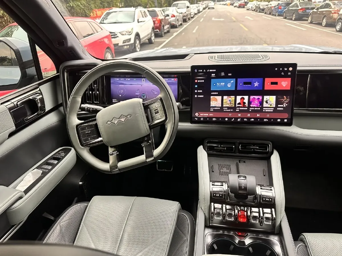 2023 FangChengBao Bao 5 1.5T 194HP L4 E-CVT PHEV 31.8KWH,autocango,china used car exporter,china ev exporter,chinese used car exporter,chinese used ev exporter