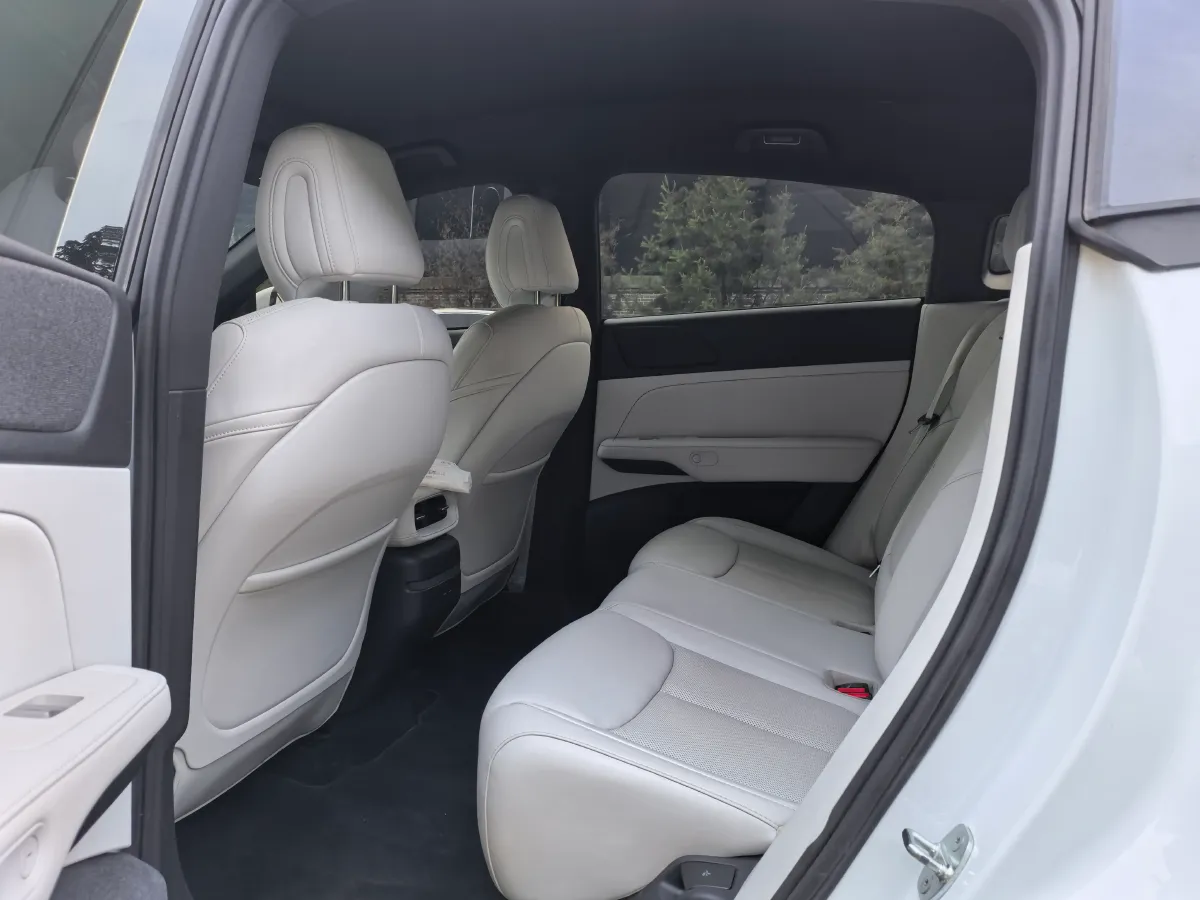 2023 Xpeng G6 BEV 66KWH,autocango,china used car exporter,china ev exporter,chinese used car exporter,chinese used ev exporter