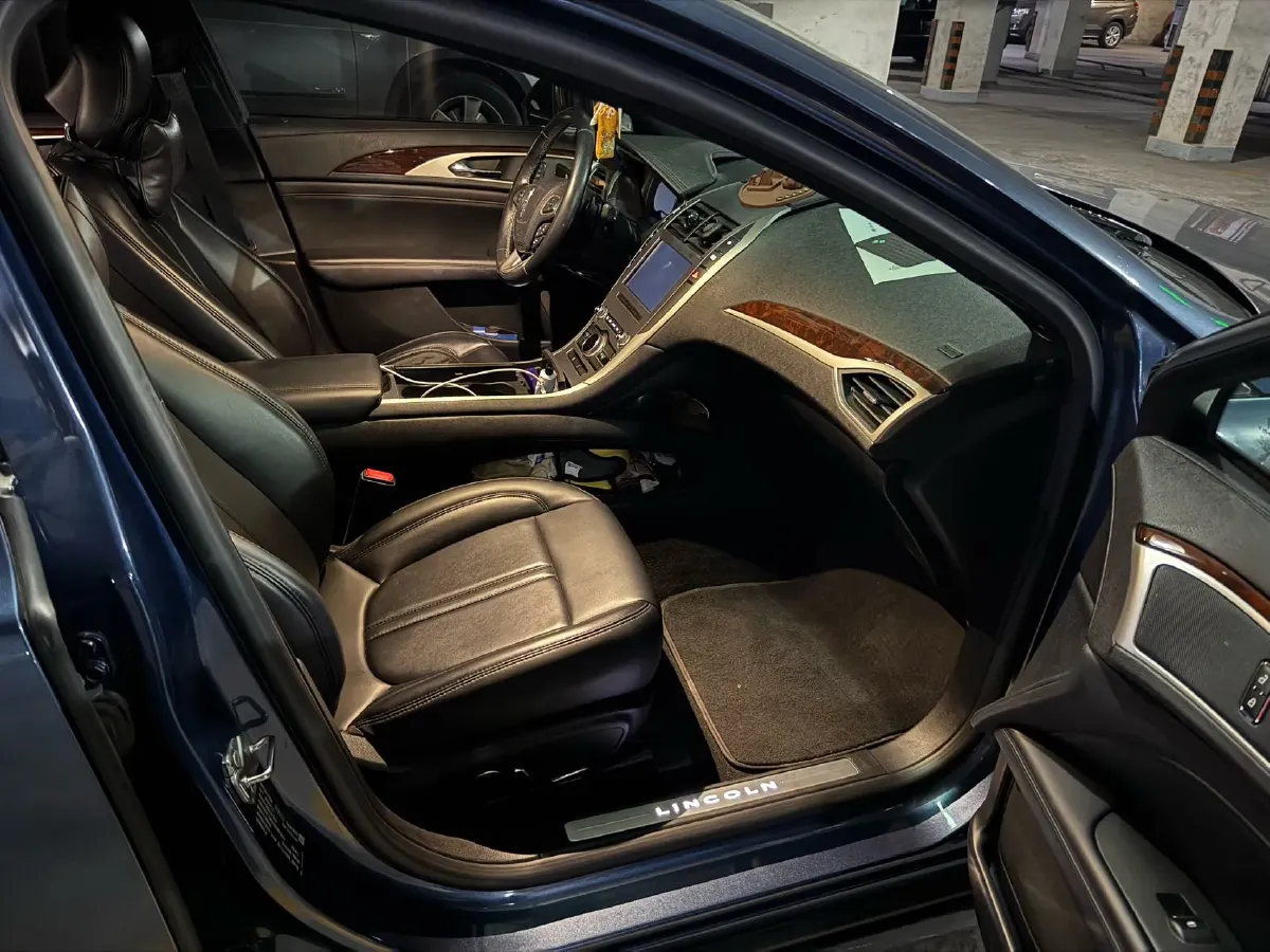 2020 Lincoln MKZ 2.0T 196HP L4 6AT,autocango,china used car exporter,china ev exporter,chinese used car exporter,chinese used ev exporter