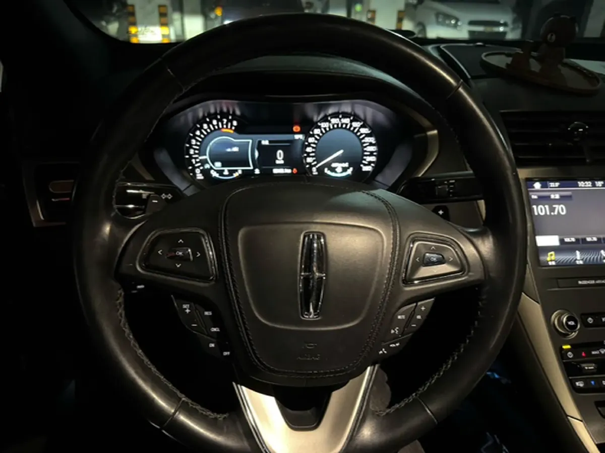 2020 Lincoln MKZ 2.0T 196HP L4 6AT,autocango,china used car exporter,china ev exporter,chinese used car exporter,chinese used ev exporter