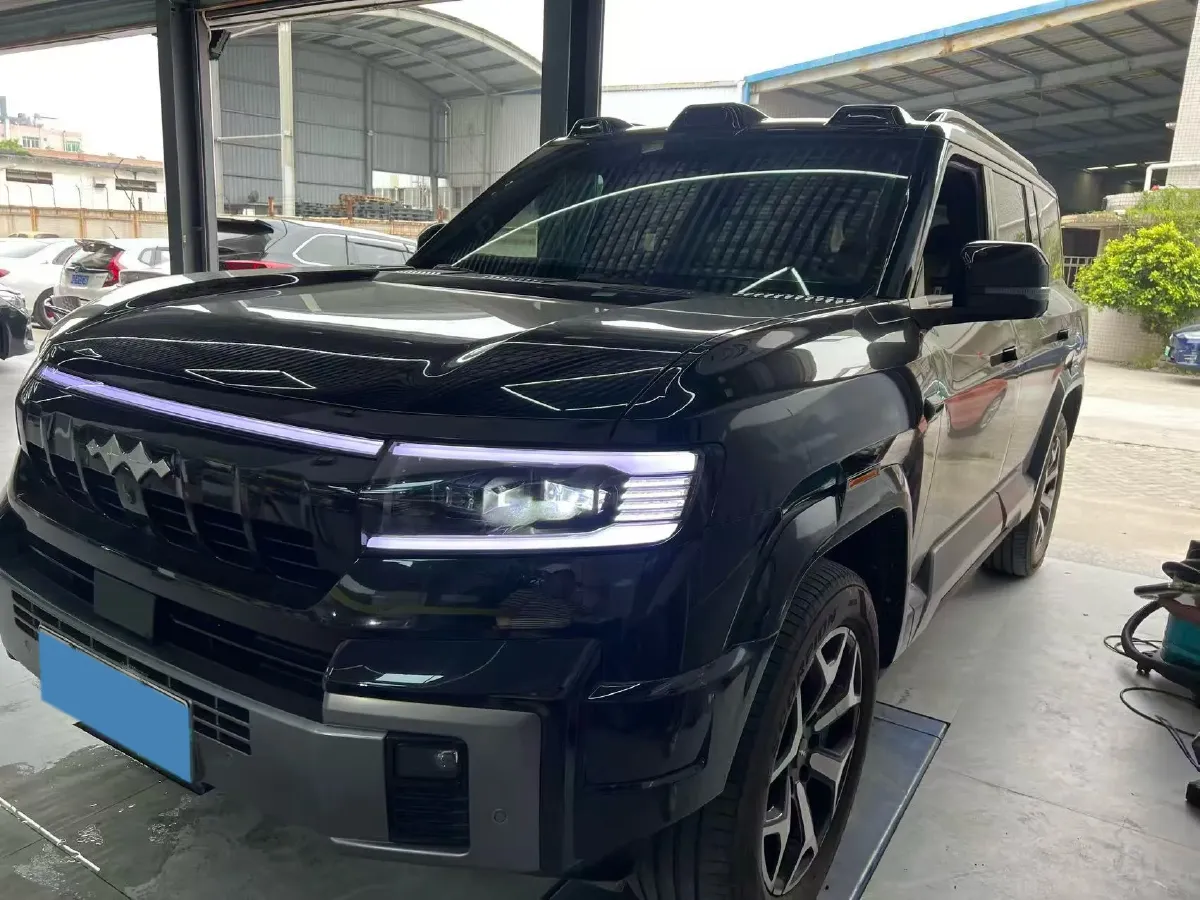 2025 FangChengBao Bao 8 2.0T 245HP L4 E-CVT PHEV 36.8KWH,autocango,china used car exporter,china ev exporter,chinese used car exporter,chinese used ev exporter