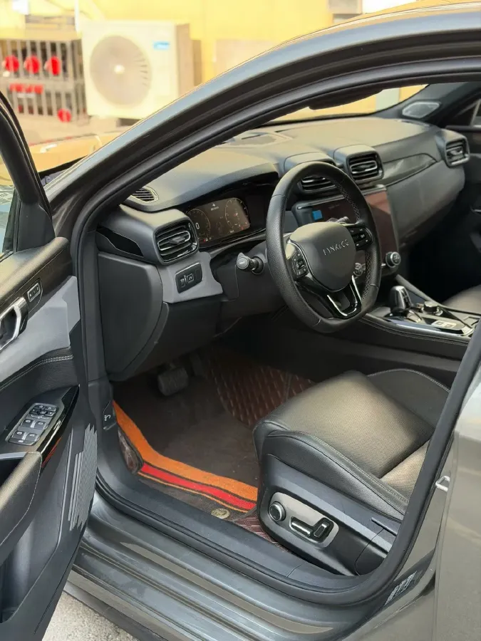 2021 LYNK&CO 03 2.0T 190HP L4 6AT,autocango,china used car exporter,china ev exporter,chinese used car exporter,chinese used ev exporter