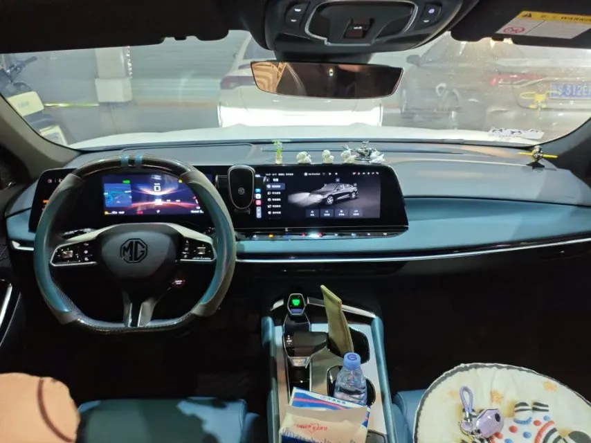 2023 MG 7 1.5T 188HP L4 7DCT,autocango,china used car exporter,china ev exporter,chinese used car exporter,chinese used ev exporter
