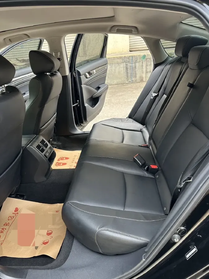2022 Honda Accord 1.5T 194HP L4 CVT,autocango,china used car exporter,china ev exporter,chinese used car exporter,chinese used ev exporter