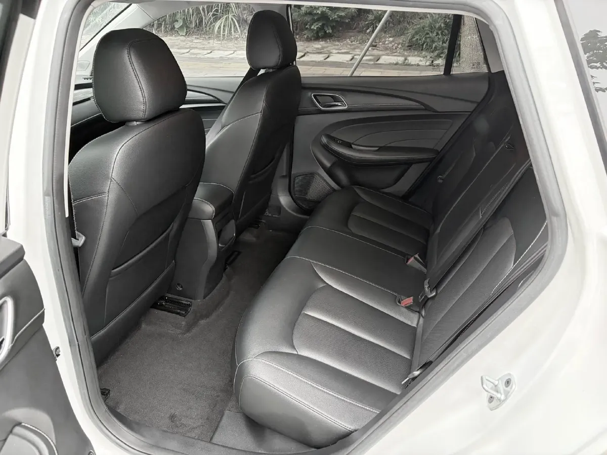 2018 Roewe Ei5 BEV 35KWH,autocango,china used car exporter,china ev exporter,chinese used car exporter,chinese used ev exporter