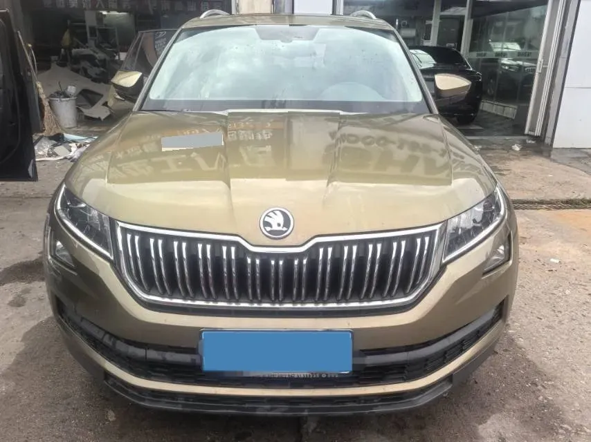 2017 Skoda Kodiak 1.8T 180HP L4 7DCT,autocango,china used car exporter,china ev exporter,chinese used car exporter,chinese used ev exporter