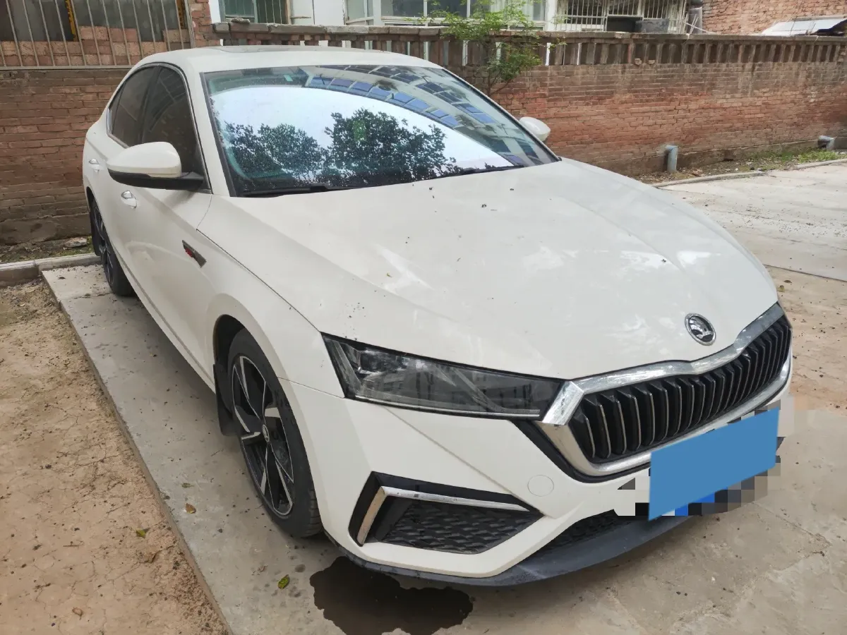 2022 Skoda Octavia 1.4T 150HP L4 7DCT,autocango,china used car exporter,china ev exporter,chinese used car exporter,chinese used ev exporter