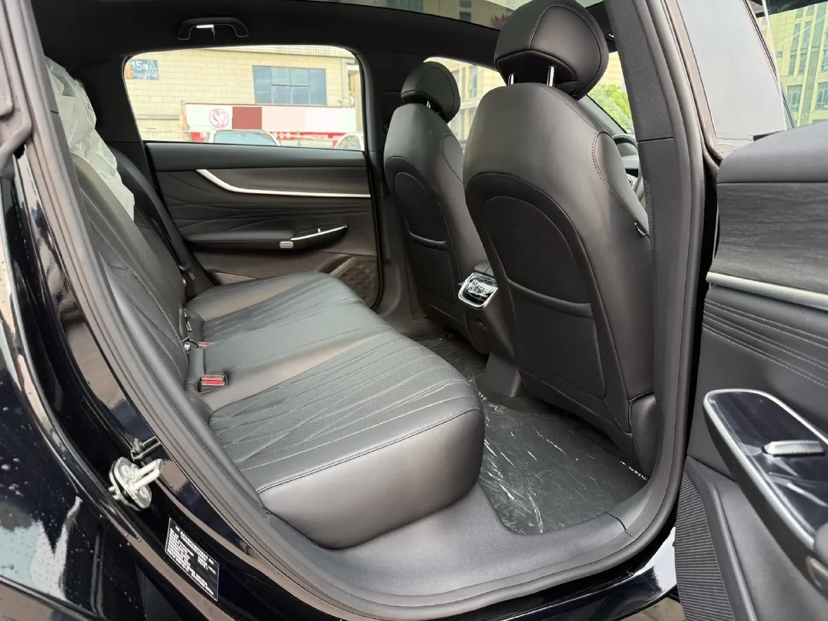 2025 ChangAn QiYuan A07 REEV 98HP REEV 28.4KWH,autocango,china used car exporter,china ev exporter,chinese used car exporter,chinese used ev exporter