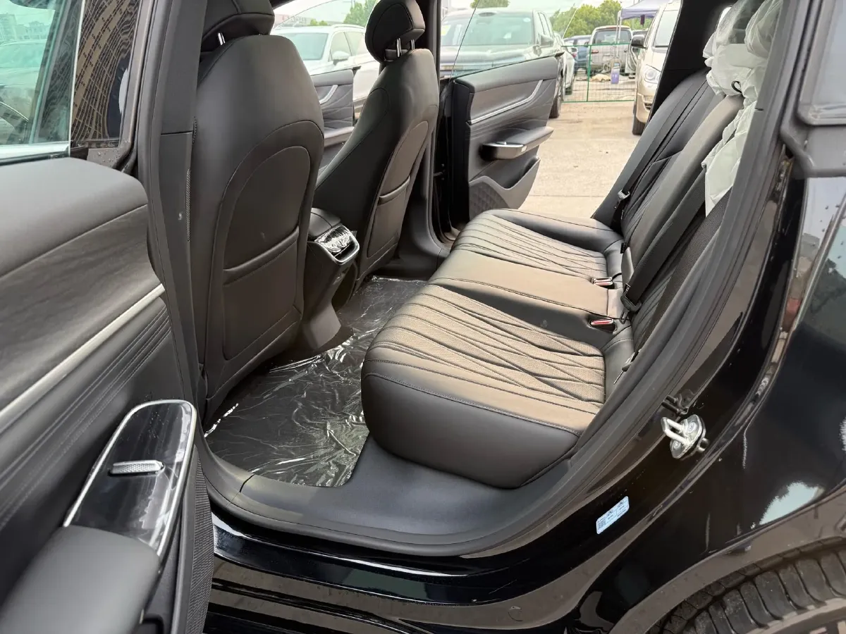 2025 ChangAn QiYuan A07 REEV 98HP REEV 28.4KWH,autocango,china used car exporter,china ev exporter,chinese used car exporter,chinese used ev exporter