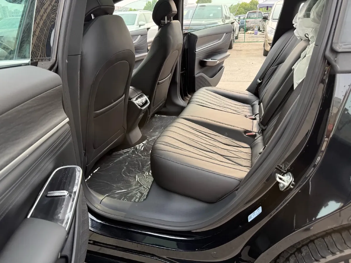 2025 ChangAn QiYuan A07 REEV 98HP REEV 28.4KWH,autocango,china used car exporter,china ev exporter,chinese used car exporter,chinese used ev exporter