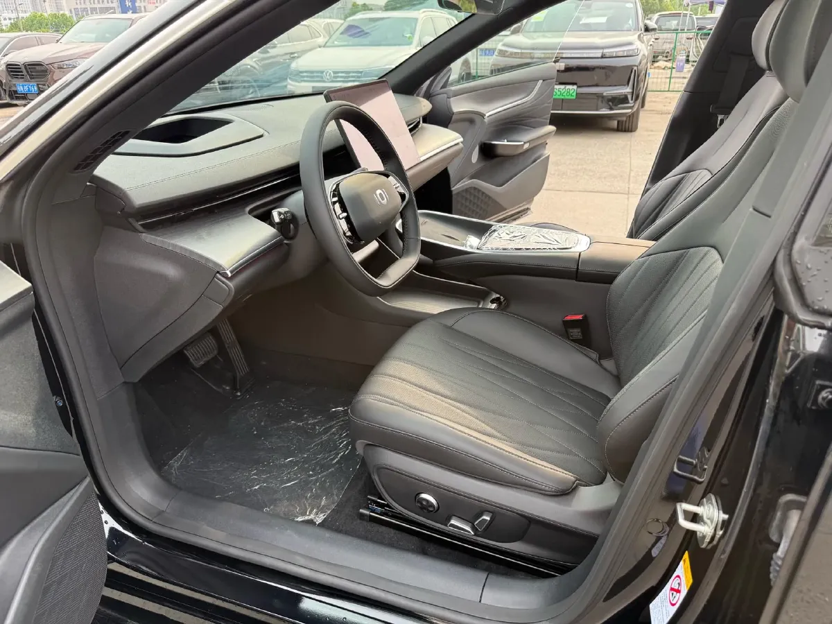 2025 ChangAn QiYuan A07 REEV 98HP REEV 28.4KWH,autocango,china used car exporter,china ev exporter,chinese used car exporter,chinese used ev exporter