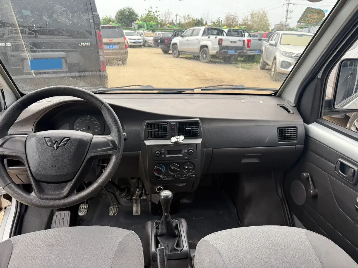 2017 JinBei T5 1.5L 109HP L4 5MT,autocango,china used car exporter,china ev exporter,chinese used car exporter,chinese used ev exporter