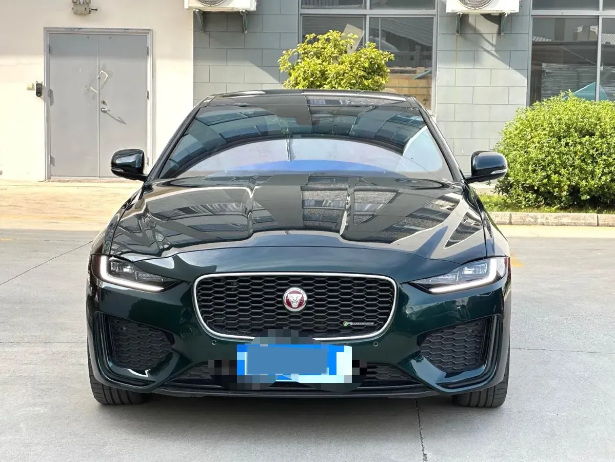 2023 Jaguar XEL 2.0T 250HP L4 8AT,autocango,china used car exporter,china ev exporter,chinese used car exporter,chinese used ev exporter