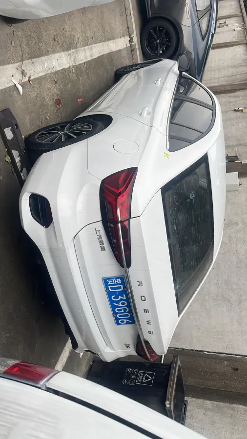 2021 Roewe i5 1.5L 120HP L4 CVT,autocango,china used car exporter,china ev exporter,chinese used car exporter,chinese used ev exporter