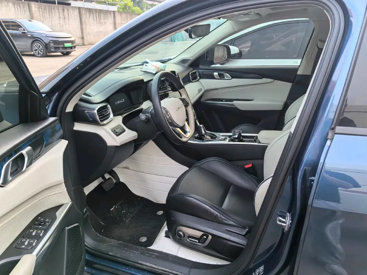 2017 Foton Sauvana 2.0T 218HP L4 6AT,autocango,china used car exporter,china ev exporter,chinese used car exporter,chinese used ev exporter