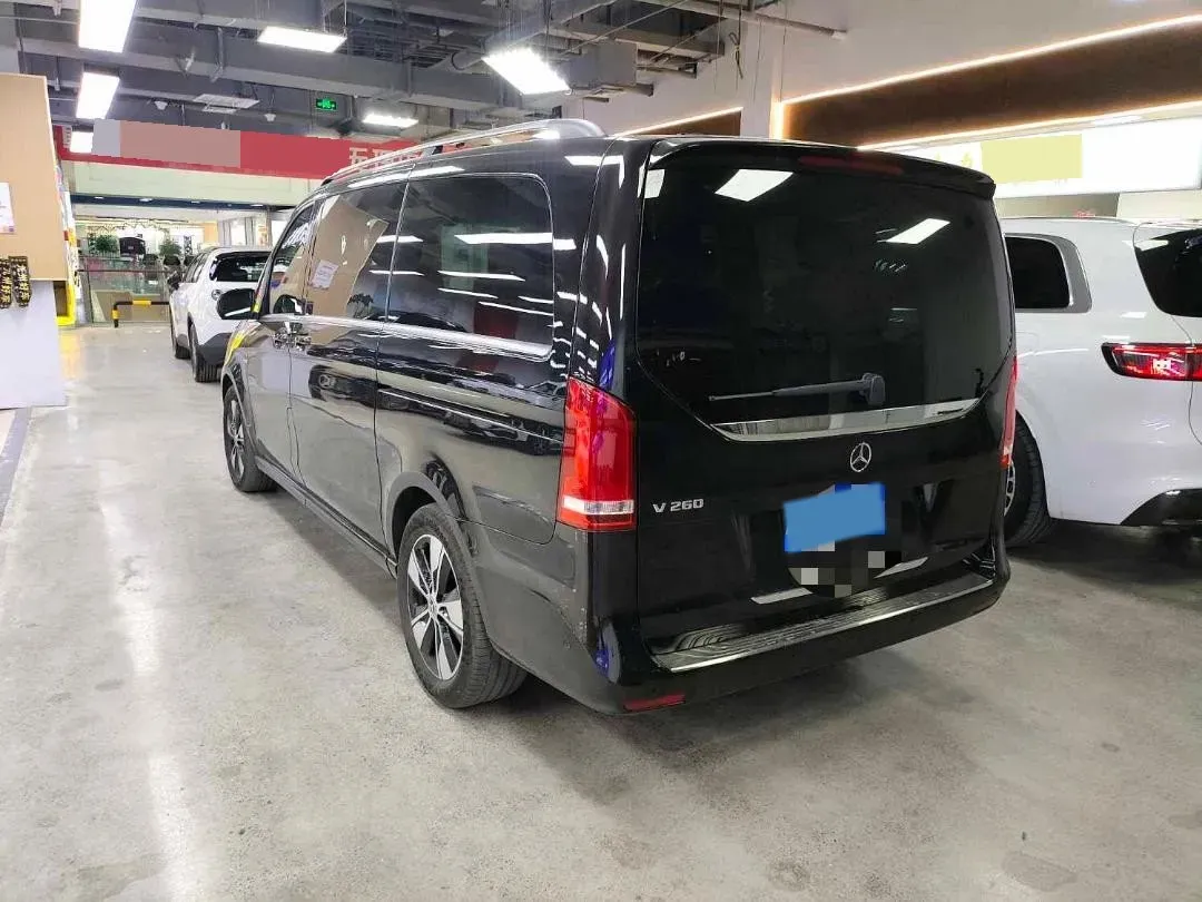 2022 Mercedes-Benz V Class 2.0T 211HP L4 9AT,autocango,china used car exporter,china ev exporter,chinese used car exporter,chinese used ev exporter
