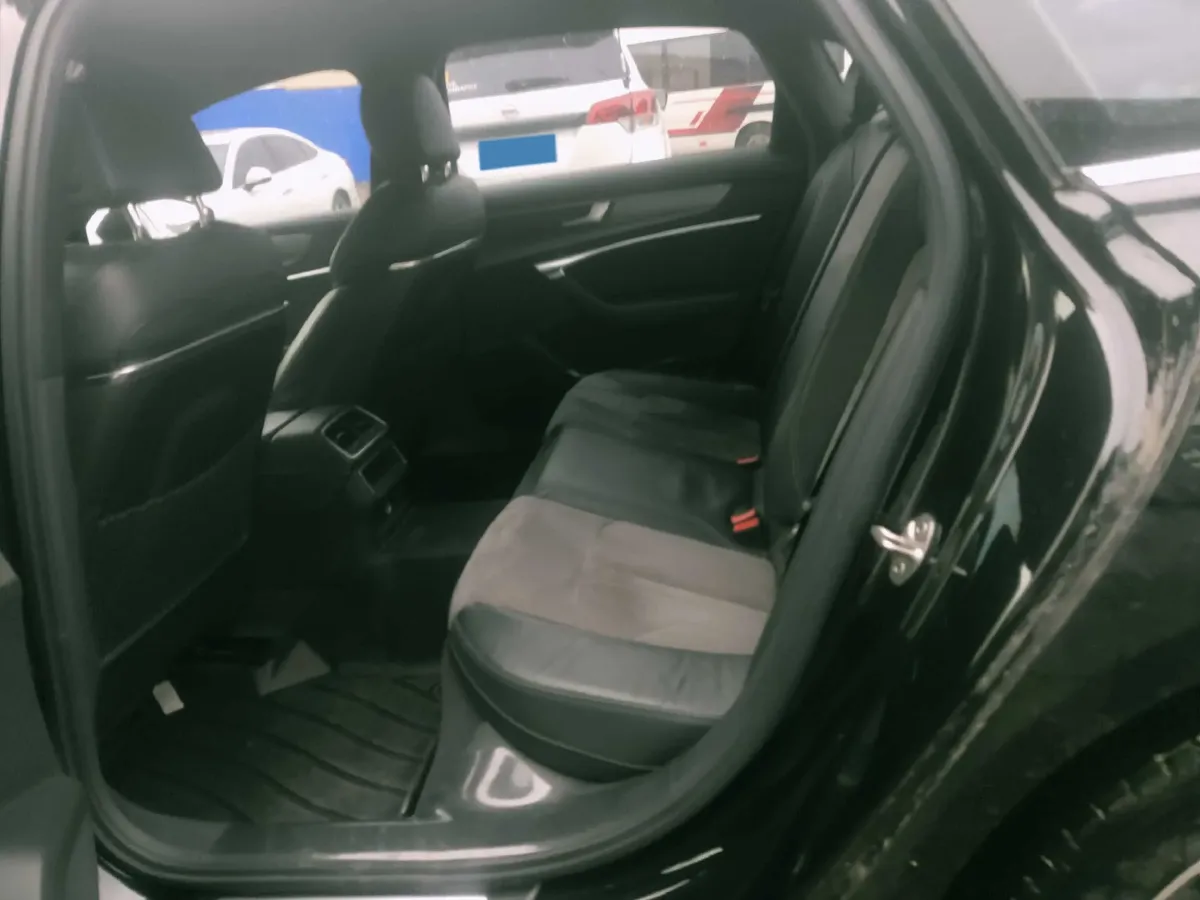 2019 Audi A6L 2.0T 190HP L4 7DCT,autocango,china used car exporter,china ev exporter,chinese used car exporter,chinese used ev exporter