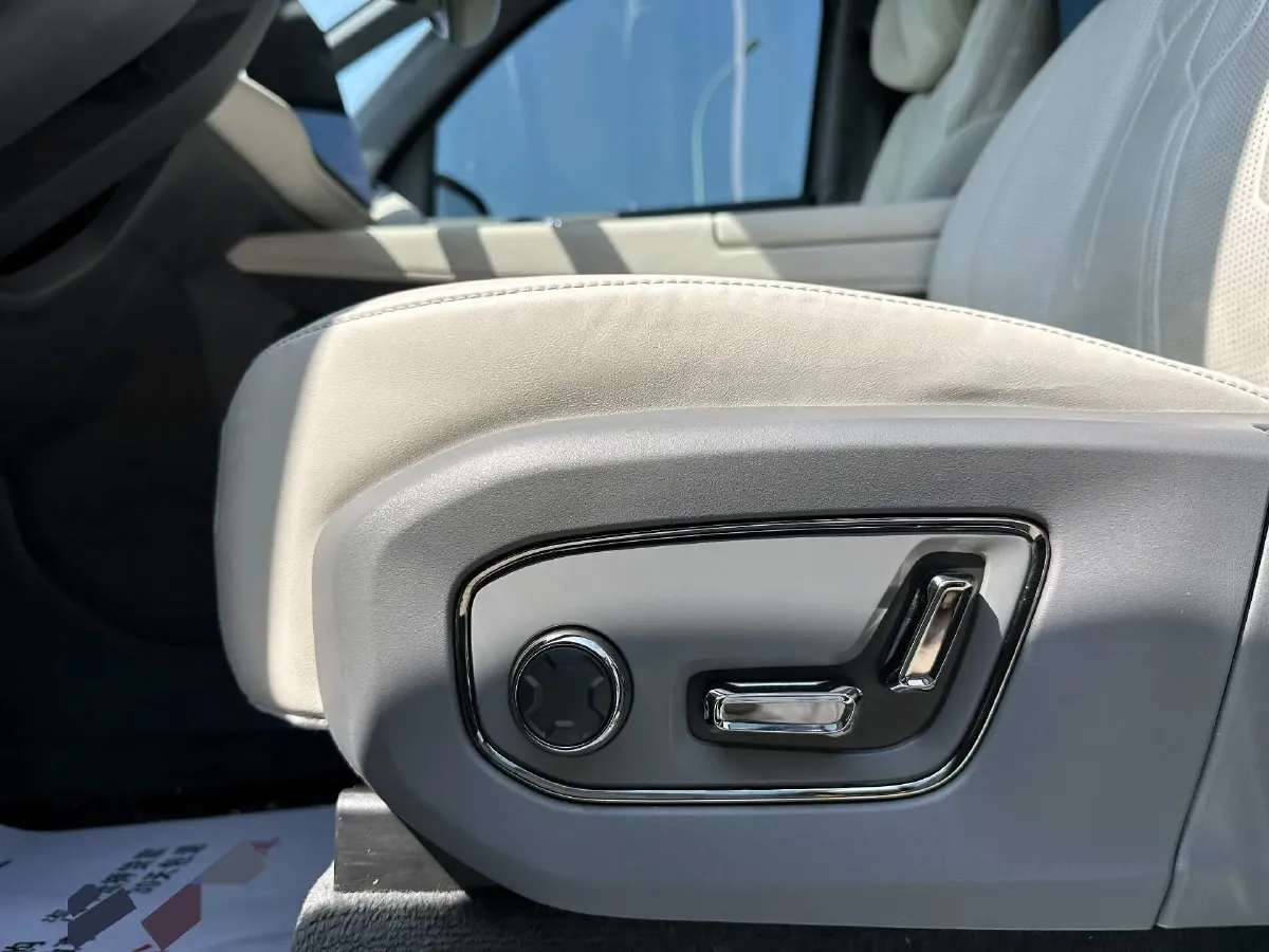 2022 Zeekr 009 BEV 116KWH,autocango,china used car exporter,china ev exporter,chinese used car exporter,chinese used ev exporter