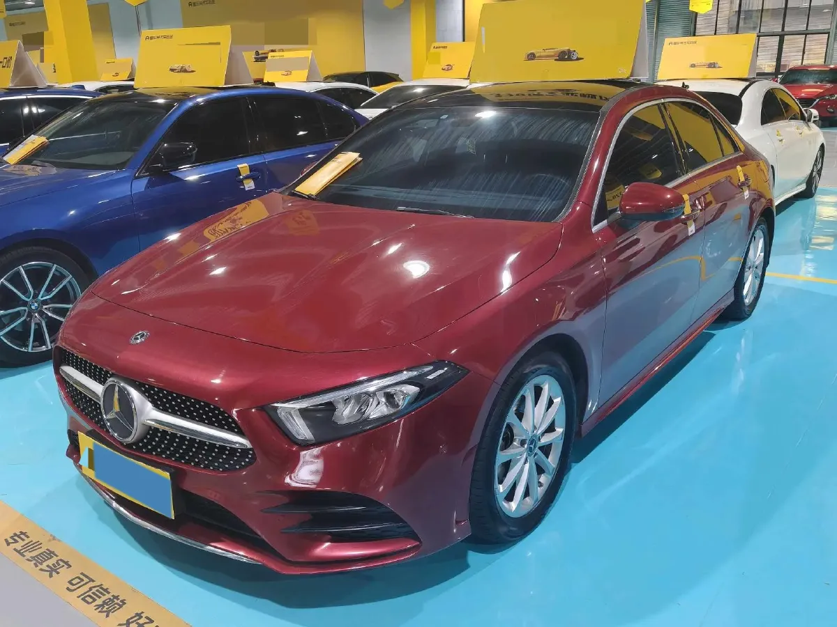 2020 Mercedes-Benz A Class 1.3T 163HP L4 7DCT,autocango,china used car exporter,china ev exporter,chinese used car exporter,chinese used ev exporter
