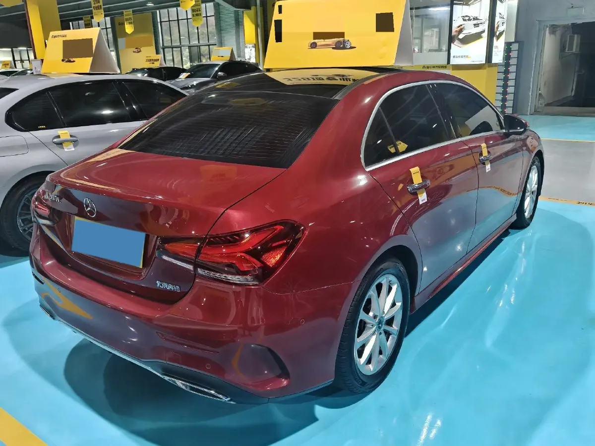 2020 Mercedes-Benz A Class 1.3T 163HP L4 7DCT,autocango,china used car exporter,china ev exporter,chinese used car exporter,chinese used ev exporter
