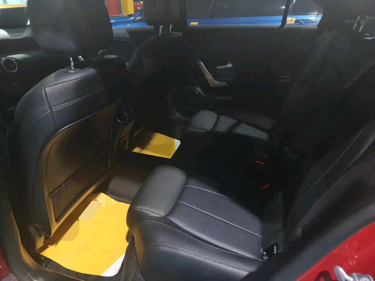 2020 Mercedes-Benz A Class 1.3T 163HP L4 7DCT,autocango,china used car exporter,china ev exporter,chinese used car exporter,chinese used ev exporter