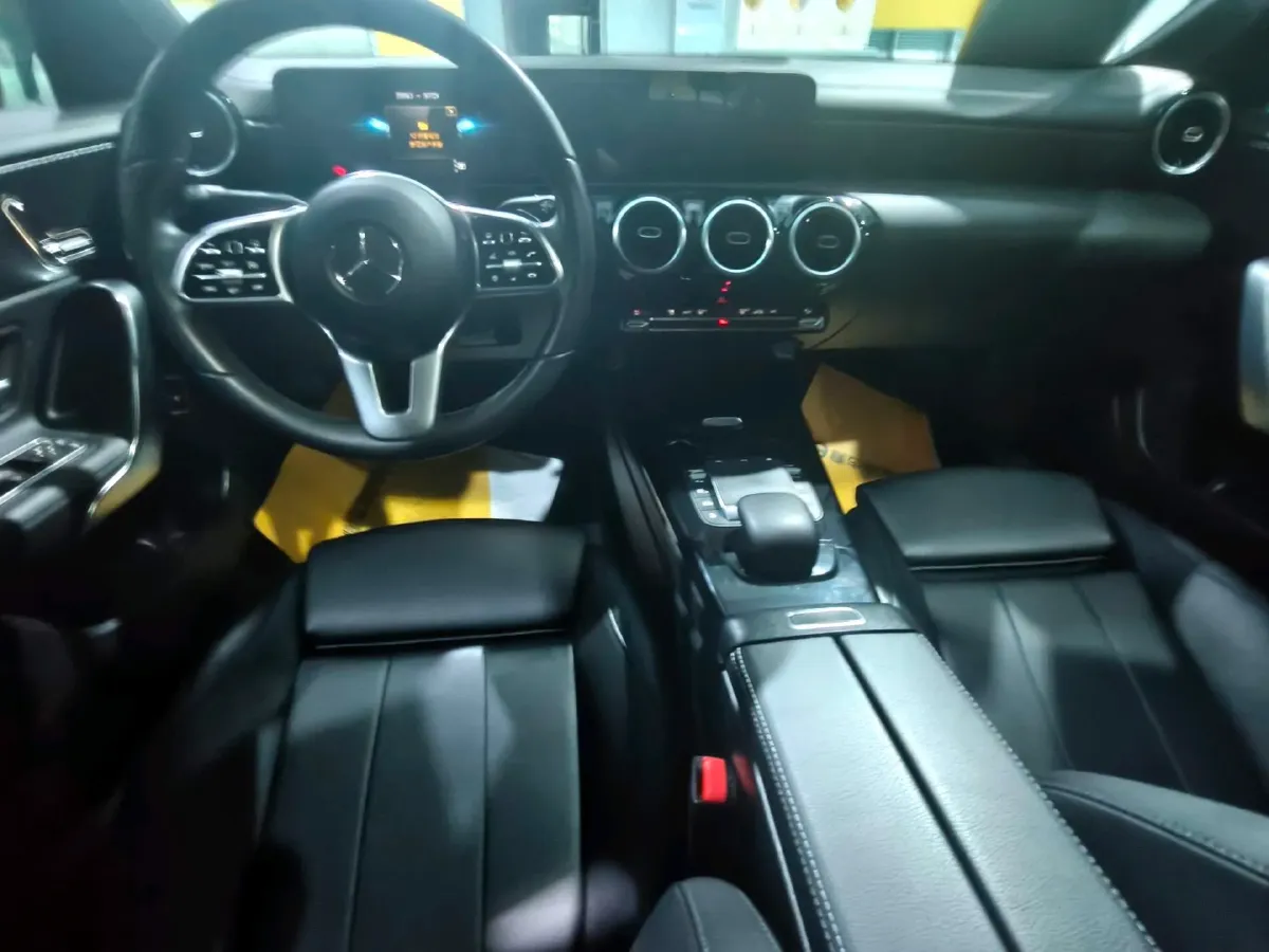 2020 Mercedes-Benz A Class 1.3T 163HP L4 7DCT,autocango,china used car exporter,china ev exporter,chinese used car exporter,chinese used ev exporter