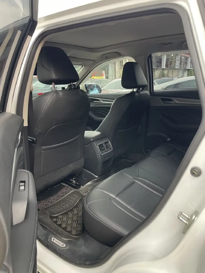 2019 Haval F7 2.0T 224HP L4 7DCT,autocango,china used car exporter,china ev exporter,chinese used car exporter,chinese used ev exporter