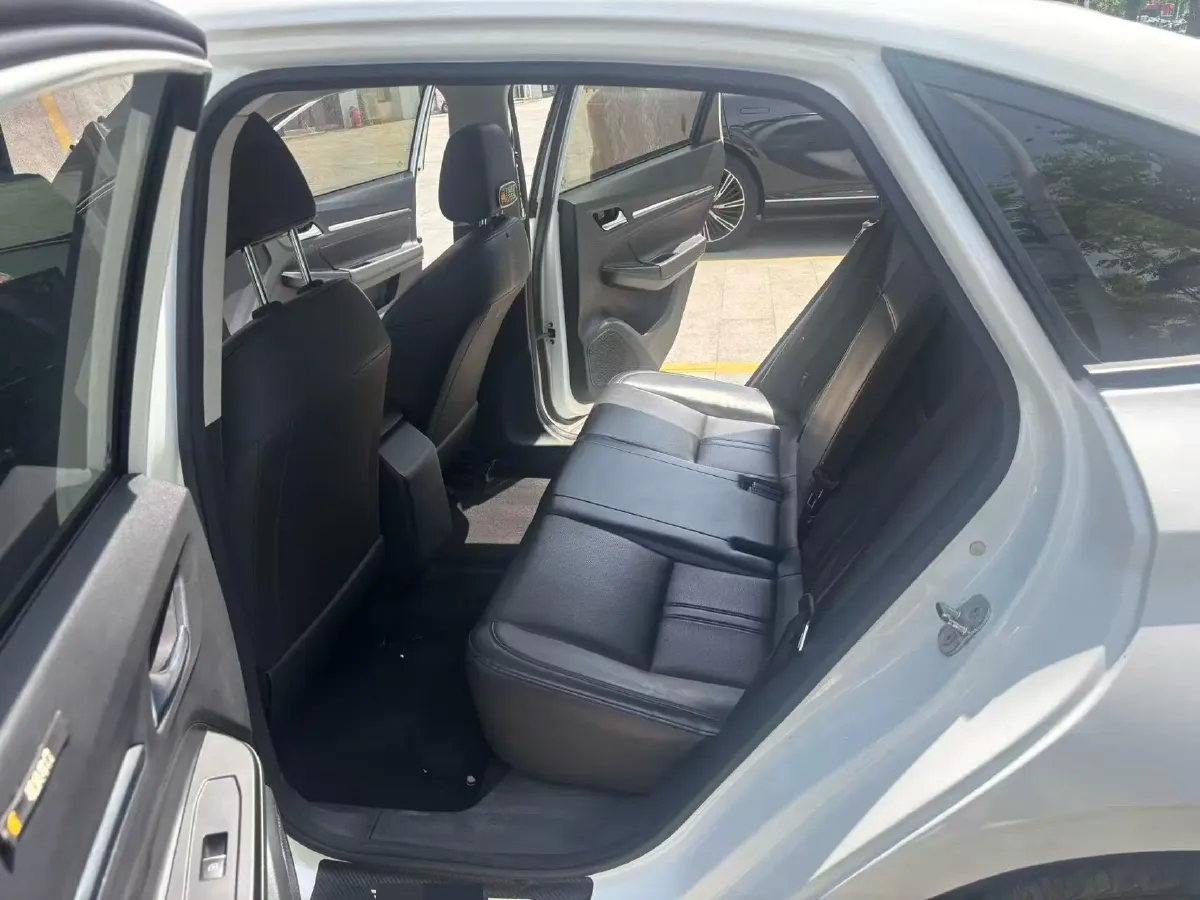 2021 Weltmeister E.5 BEV 49.92KWH,autocango,china used car exporter,china ev exporter,chinese used car exporter,chinese used ev exporter
